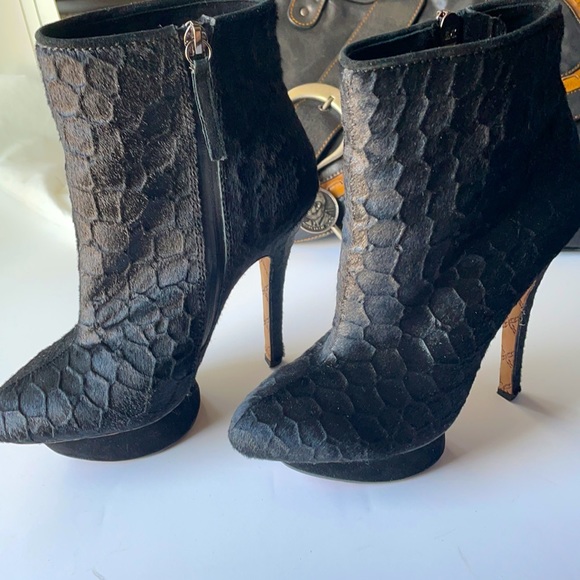 L.A.M.B Gwen Stefani Black fur High heel Boots - Picture 9 of 15